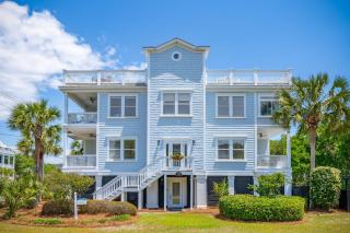 3800 Cameron Boulevard AvantStay Pool Ocean Views Deck - Isle of Palms - 0