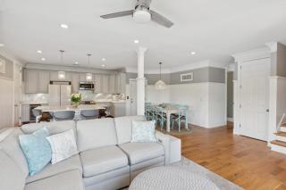 3800 Cameron Boulevard AvantStay Pool Ocean Views Deck - Isle of Palms - 1