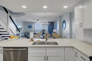 423 C Shipwatch by AvantStay Ocean Views Community Pool Close to Beach - Isle of Palms - 3