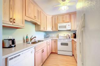 3 Twin Oaks Lane by AvantStay Beach Access Sunroom Great Location - 6