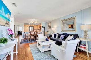504 Summerhouse by AvantStay Ocean Front Condo w Community Pool Access - Isle of Palms - 5