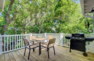 10 Sandcrab Court by AvantStay Beautiful Home w Deck Walk to the Beach - Isle of Palms - 8