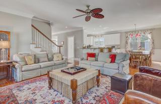 7 41st Avenue by AvantStay Private Pool Near Beach - Isle of Palms - 1
