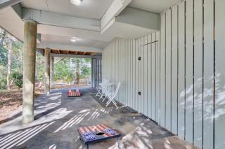 10 Sandcrab Court by AvantStay Beautiful Home w Deck Walk to the Beach - Isle of Palms - 5