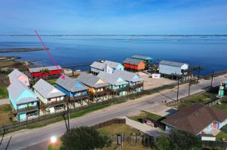 Bay Haven w Shared Boat Dock Waterfront Pool Big Trout by AvantStay - Padre Island - 0