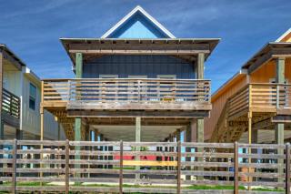 Bay Haven w Shared Boat Dock Waterfront Pool Big Trout by AvantStay - Padre Island - 8