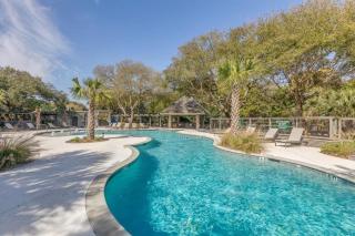 1405 Ocean Club by AvantStay Oceanfront Home w Shared Pool - Isle of Palms - 9