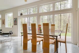 Woodland Zen by AvantStay Modern Design Patio - Stockbridge - 7