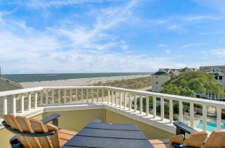 304 E Port O Call by AvantStay Rooftop Deck Close to Beach - Isle of Palms - 0