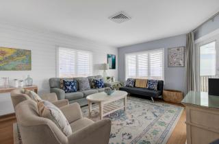 204 B Port O Call by AvantStay Beachfront Condo - Isle of Palms - 3