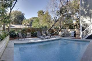 9 24th Avenue by AvantStay Walk to Beach Pool Rooftop Deck - Isle of Palms - 0