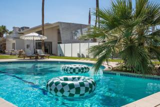 The Monkey Tree Hotel Buyout by AvantStay Entire Hotel Buyout! Funky Rooms with Modern Amenities! - Palm Springs - 5