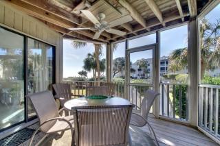 102 E Port O Call by AvantStay Beachfront Ocean Views Communal Pool - Isle of Palms - 0