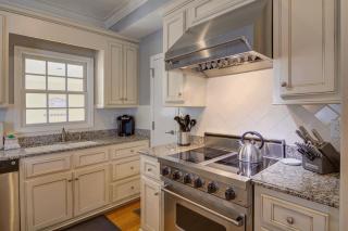 56 Grand Pavilion by AvantStay Oceanfront Deck Views Community Pool - Isle of Palms - 3