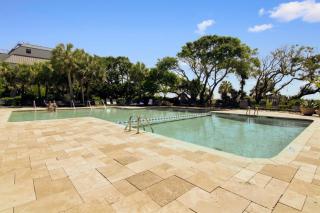 121 D Shipwatch by AvantStay Oceanfront Villa w View - Isle of Palms - 5