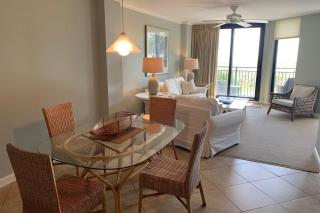 121 D Shipwatch by AvantStay Oceanfront Villa w View - Isle of Palms - 4