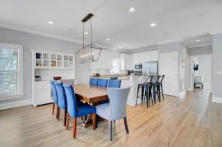 6 10th Avenue by AvantStay Steps to the Beach Pool 2691 sqft - Mount Pleasant - 7