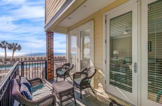 131 Grand Pavilion by AvantStay Oceanfront On The Boardwalk - Isle of Palms - 5