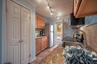 Studio w Balcony Pools Direct Beach Access Seaside Blessing by AvantStay - Port Aransas - 1