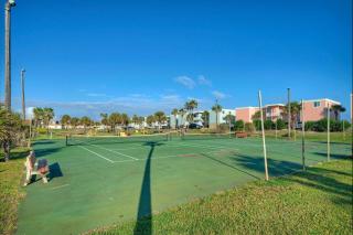 Beach Boardwalk Access 2 Pools PickleballTennis Beach Bliss by AvantStay - Port Aransas - 6