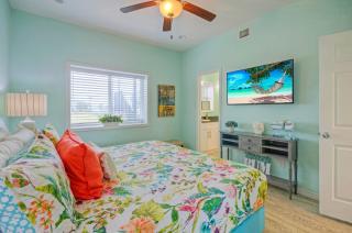 Beach Boardwalk 2 Pools Tennis Pickleball Shorely Blessed by AvantStay - Port Aransas - 3