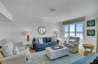 202 F Port O Call by AvantStay Amazing Oceanfront Views - Isle of Palms - 3