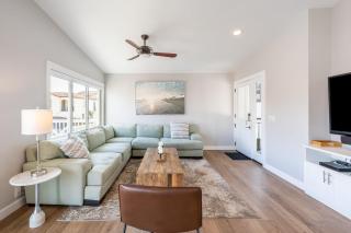 Ocean Breeze II by AvantStay Steps to the Beach - Newport Beach - 5