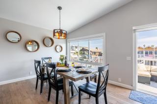 Ocean Breeze II by AvantStay Steps to the Beach - Newport Beach - 2