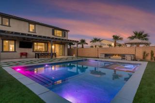 Desert Eden by AvantStay 6BR w Ensuite Backyard Oasis w Pool Hot Tub - Coachella - 0