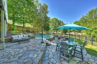 Sun Up Sun Down by AvantStay Pool w Waterfall - Mooresville - 0