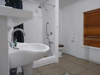 1 queen bed private bathroom own entrance - Long Jetty - 6
