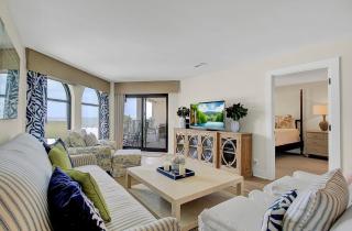 417 Seascape by AvantStay Beachfront Condo w Communal Pool Access - Isle of Palms - 6