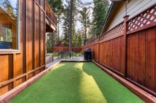 Washoe Chalet by AvantStay Game Room Hot Tub Putting Green Fire Pit - Tahoma - 6