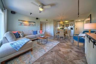 Beachfront Patio w Dune View 2 Pools Pickleball Cravin Waves by AvantStay - Port Aransas - 6
