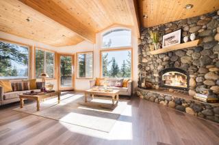 Sparrow by AvantStay Modern Mountain Retreat w Hot Tub Pool Table Games - Truckee - 7