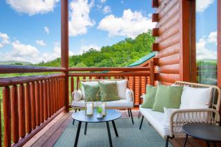 Evergreen Lodge by AvantStay Indoor Pool Game Room Theater - Sevierville - 9
