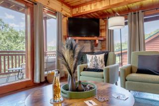 Evergreen Lodge by AvantStay Indoor Pool Game Room Theater - Sevierville - 1
