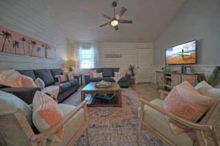 Peachy Palm by AvantStay Huge Private Pool - Port Aransas - 6