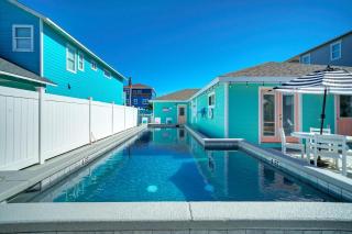 Peachy Palm by AvantStay Huge Private Pool - Port Aransas - 1