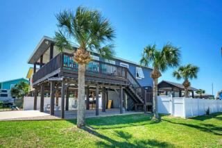 Boujee Pelican by AvantStay PoolGame RoomViews - Port Aransas - 1