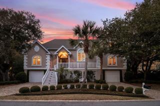 28 Beachwood West by AvantStay Close to Beach Multiple Decks Private Pool - Isle of Palms - 0