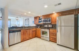 415 B Shipwatch by AvantStay Oceanfront Penthouse w Amazing Views - Isle of Palms - 3