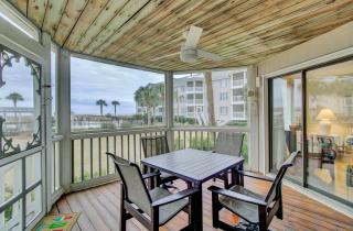 103 H Tidewater by AvantStay Walk to Beach Community Pool - Isle of Palms - 2