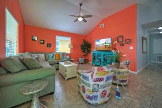 Near the Beach, Private Pool w Free Heat, Firepit Laid Back Lime by AvantStay - Port Aransas - 4