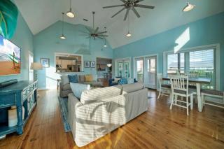 Moxys Beach House by AvantStay Pool Views - Port Aransas - 7