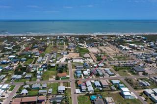 Seas The Bay by AvantStay In-Town Private Pool - Port Aransas - 6