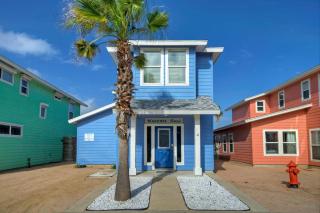 Private Yard Shared Pool Near the Beach Bluetique Hotel by AvantStay - Port Aransas - 7