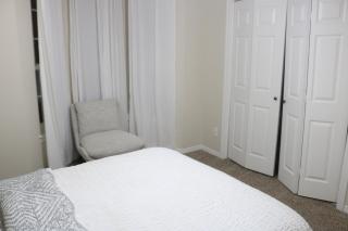 Luxury Stay Near IAH 3BD 2Bath Office with Amenities - 5
