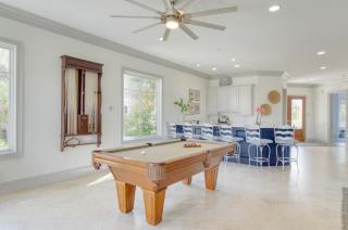 Coastal Marsh by AvantStay Infinity Pool Hot Tub View Pool Table Ping Pong - Hilton Head Island - 8