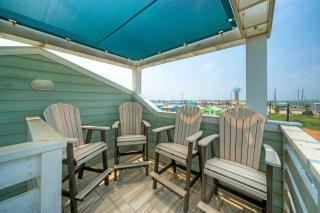 Saltwater Pool Rooftop Deck w View Near Beach The Blue Crab by AvantStay - 6